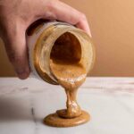 crema spalmabile alle nocciole laziali primo piano