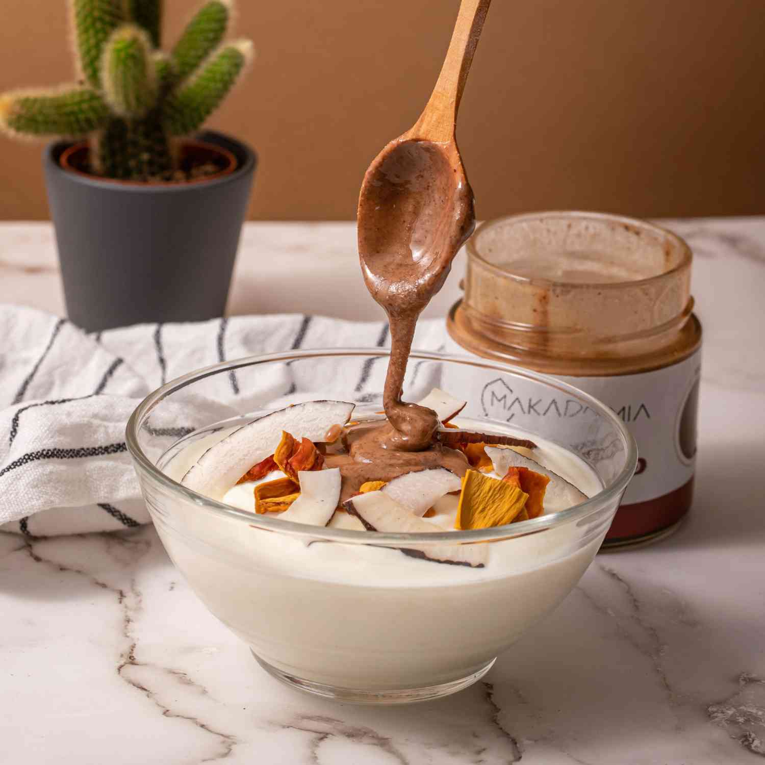 crema spalmabile mandorla pugliese topping yogurt