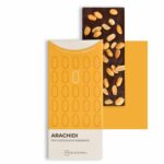 tavolette di cioccolato e arachidi makadamia