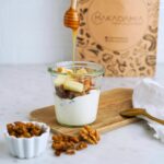 APPLE CINNAMON GRANOLA yogurt makadamia